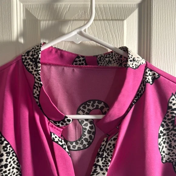 Pink Leopard Print Blouse - Picture 2 of 4